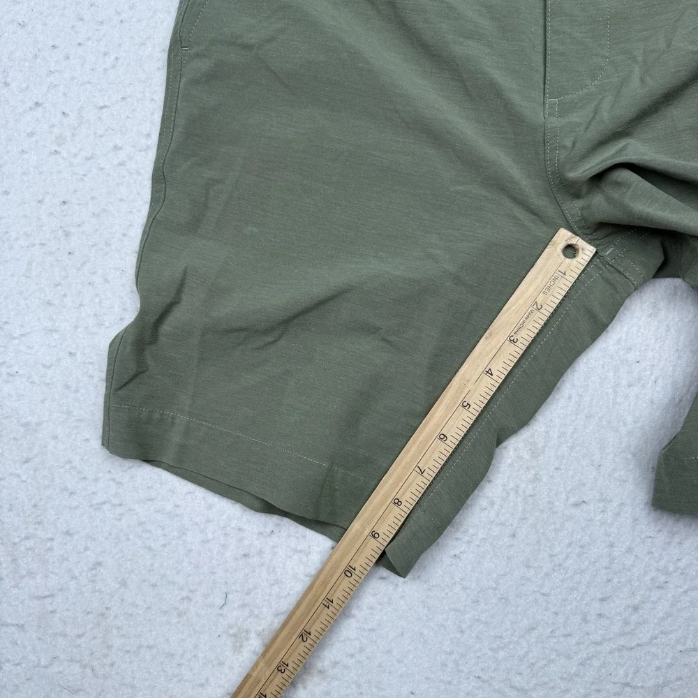 Faherty All Day Shorts Mens 32 Green Chino Stretch Microfiber 9 Inseam Casual
